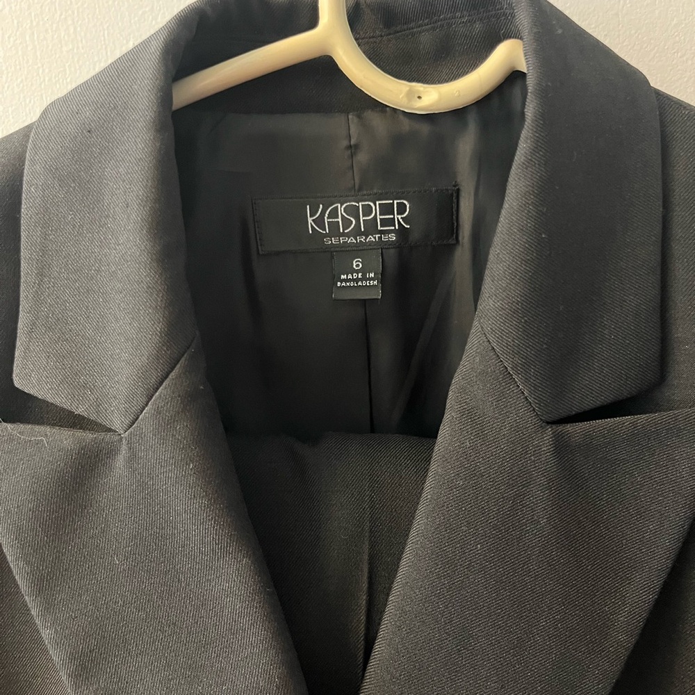 Kasper Women's Black Blazer and Pants - Picture 2 of 6
